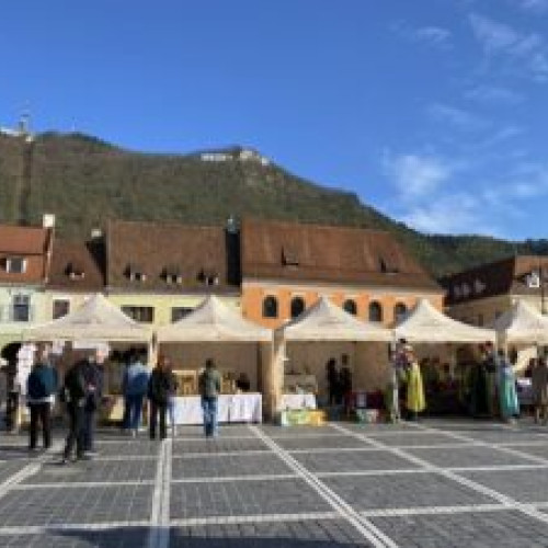 Târgul de Paște se va deschide în Piața Sfat întâmpinându-vă cu o varietate impresionantă de produse, iar de Florii aducem un strop de culoare și prospețime în casele dumneavoastră!