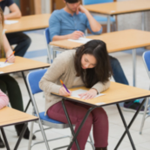 Începe perioada de înscriere pentru sesiunea specială a examenului de Bacalaureat 2024 în Prahova. Probele scrise vor avea loc în mai, iar rezultatele finale vor fi afișate în iunie. Ordinul de ministrul pentru stabilirea calendarului a fost publicat în Monitorul Oficial. Like pe pagina noastră de Facebook pentru informații!