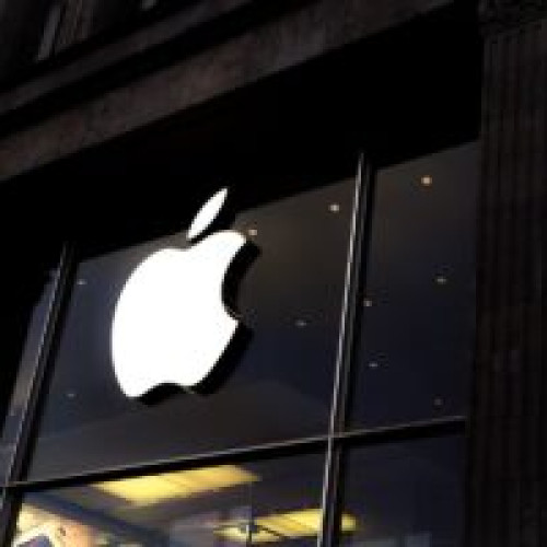 iPhone 15 Pro Max, smartphone-ul cel mai vândut în T1, alături de alte modele Apple
