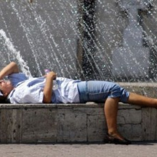Vremea devine mai caldă în România, începând de la jumătatea lunii mai