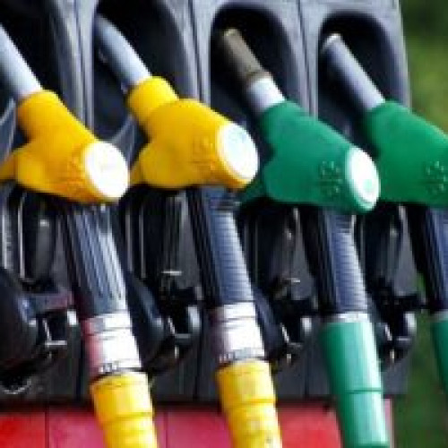 Petrom scade din nou prețul carburanților! Motorina și benzina sunt mai ieftine cu 5 bani pe litru!