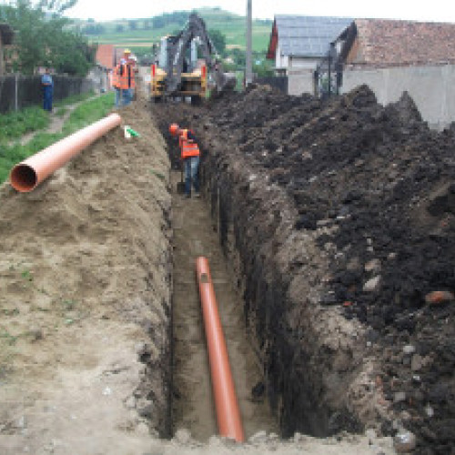 Ucea și Cincu vor primi 22 de milioane de lei pentru dezvoltarea localităților prin Programul Național de Investiții "Anghel Saligny" - Ministrul Dezvoltării, Adrian Veștea, semnează noi contracte de finanțare în valoare de 690.835.997,86 lei