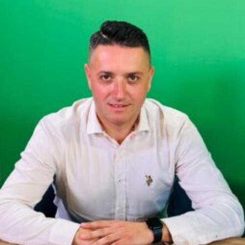 Un politician mereu iubăreț: Coliban și-a făcut treaba cu suporterii, i-a trădat, acum le zice din nou că-i iubește!