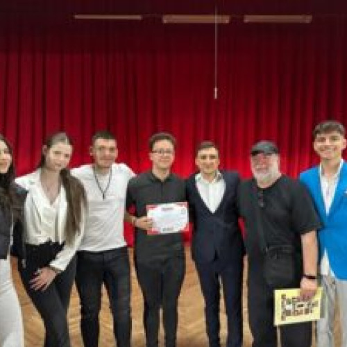 Făgărășeanul Andrei Stanciu, câștigătorul Premiului special pentru debut dramatic la Festivalul Internaţional de teatru și film pentru elevi „Aplauze” din Constanța