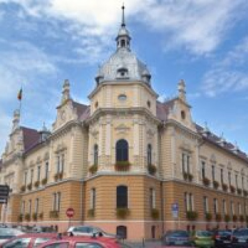 Primăria Brașov, obligată să plătească! 40.000 de lei daune pentru o brașoveancă rănită într-o groapă nesemnalizată pe domeniul public