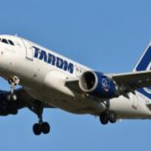 Brașov: TAROM operează zboruri charter către Antalya