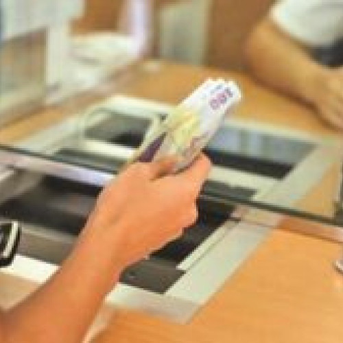 UniCredit preia controlul asupra Alpha Bank România