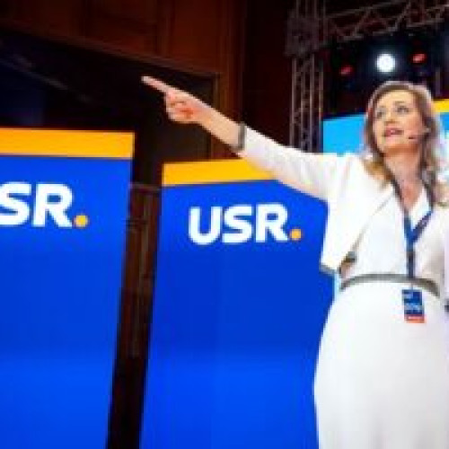 Elena Lasconi a câștigat șefia USR cu aproximativ 70% din voturi